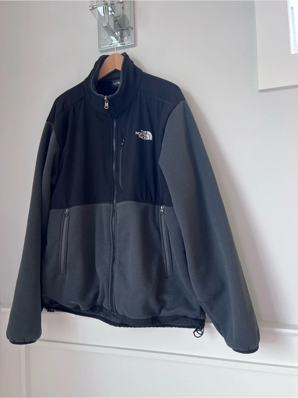 The North Face Men's Black and Gray Softshell Fleece Vintage Jacket XL-T